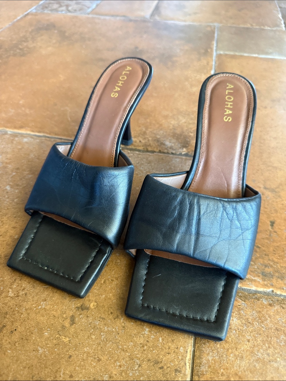Free People Alohas Loren Puffy Black Sandals Size EU 38  US 7.5 NWOT $145